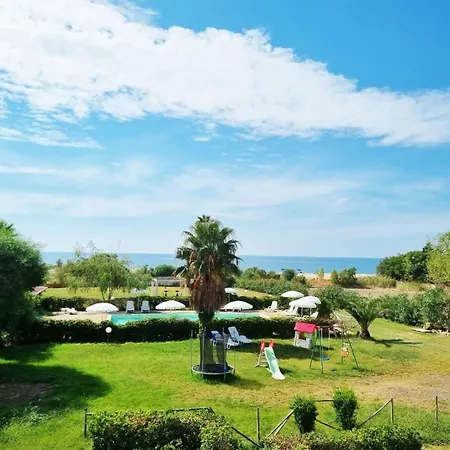 Apartment Ferienwohnung Fur 6 Personen Ca 55 Qm In San Leonardo Di Cutro, Kalabrien Provinz Crotone *