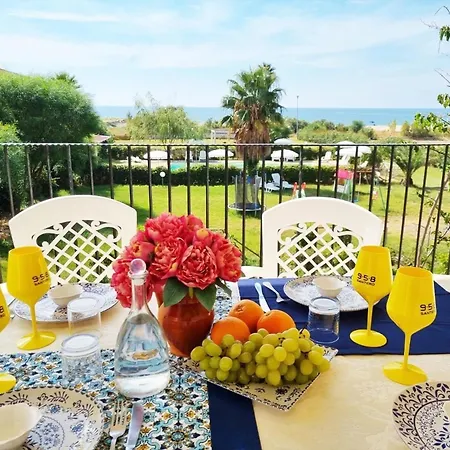 Apartment Ferienwohnung Fur 6 Personen Ca 55 Qm In San Leonardo Di Cutro, Kalabrien Provinz Crotone Le Castella (Calabria)